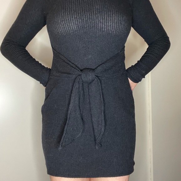 πHPπ NWOT A&F Tie Dress - Picture 1 of 3